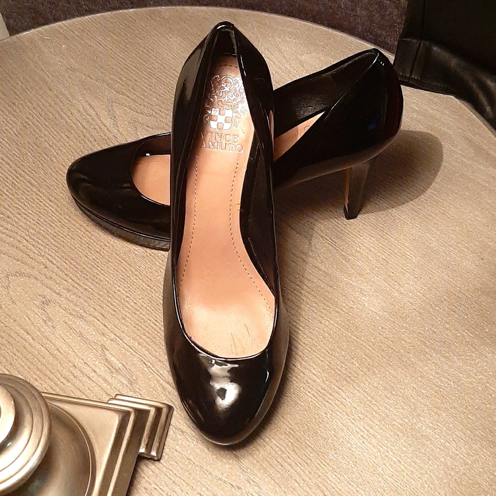 Vince Camuto Pump